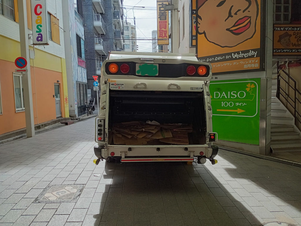 パッカー車でした（2022年7月）