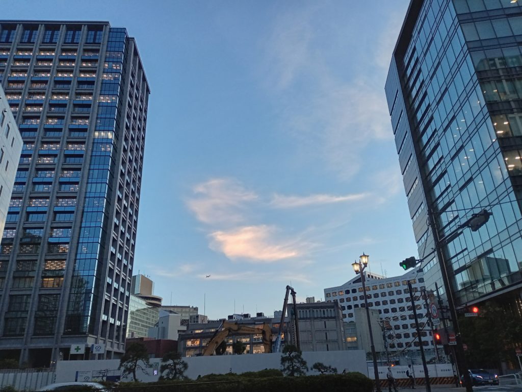 麹町、夕方の空（2022年8月）