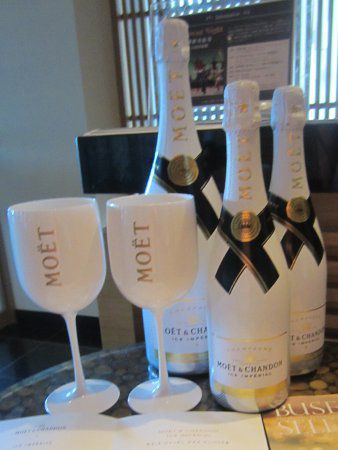 MOETCHANDON
