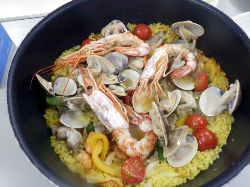 pGipaellaSpanish rice dish)